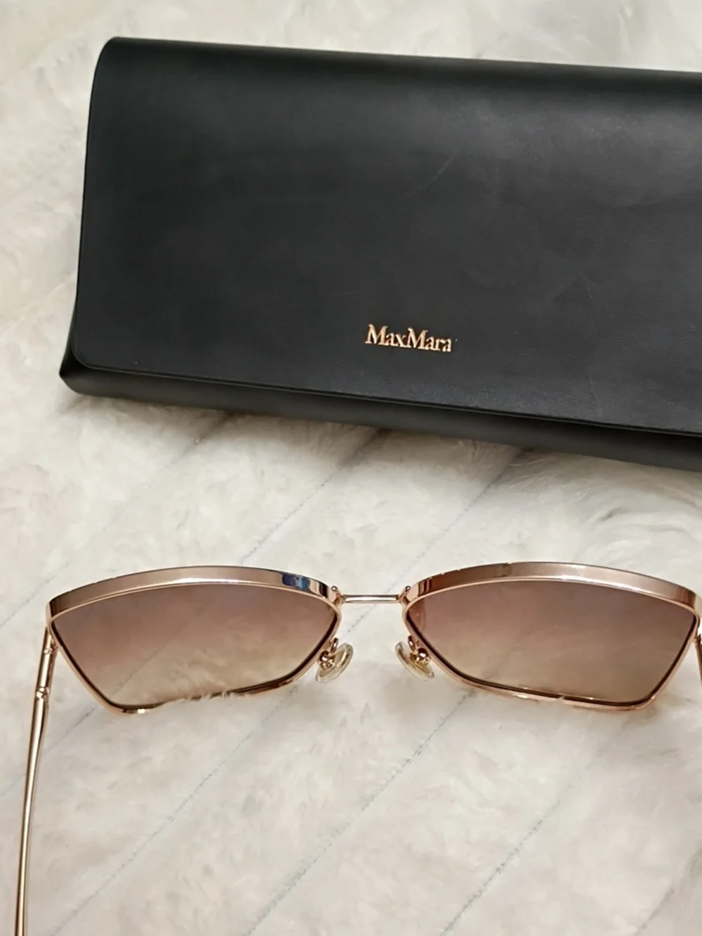 MaxMara MM 0097 Gold-Tone Frame Sunglasses with Brown Gradient Lenses Sunnies